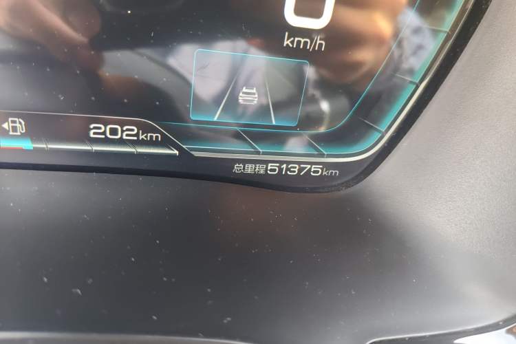 Used BYD Song PLUS New Energy 2021 DM-i 110KM Flagship PLUS Odometer Close Up