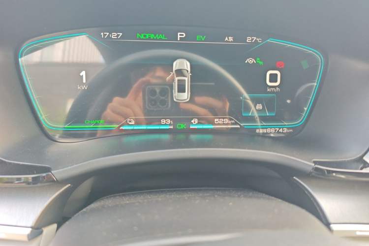 Used BYD Song PLUS New Energy 2021 DM-i 110KM Flagship PLUS Odometer Close Up