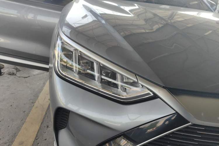 Used BYD Song PLUS New Energy 2021 DM-i 110KM Flagship PLUS Right Front Headlight