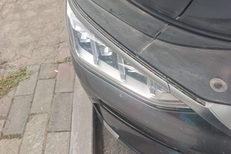 Used BYD Song PLUS New Energy 2021 EV Flagship Model Right Front Headlight