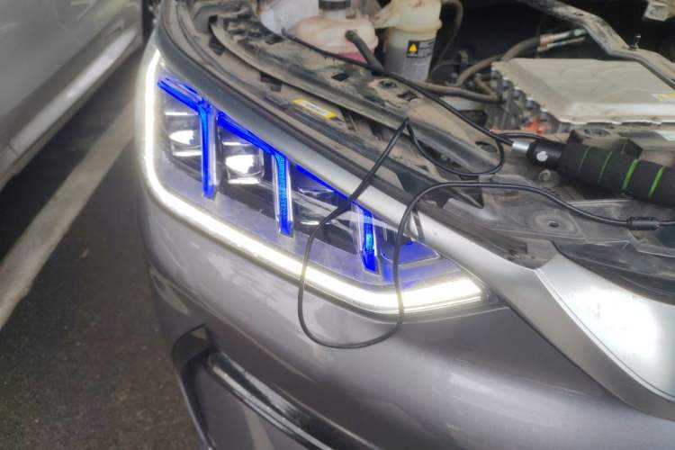 Used BYD Song PLUS New Energy 2021 EV Deluxe Model Right Front Headlight