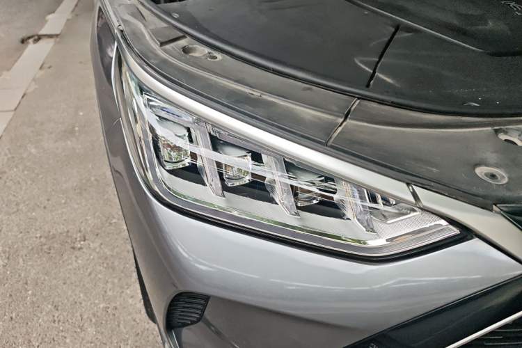Used BYD Song PLUS New Energy 2021 DM-i 51KM Prestige Model Right Front Headlight