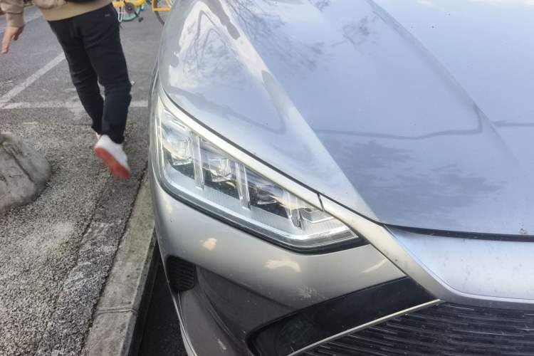 Used BYD Song PLUS New Energy 2021 DM-i 110KM Flagship Model Right Front Headlight