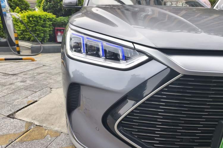 Used BYD Song PLUS New Energy 2021 DM-i 110KM Flagship Model Right Front Headlight