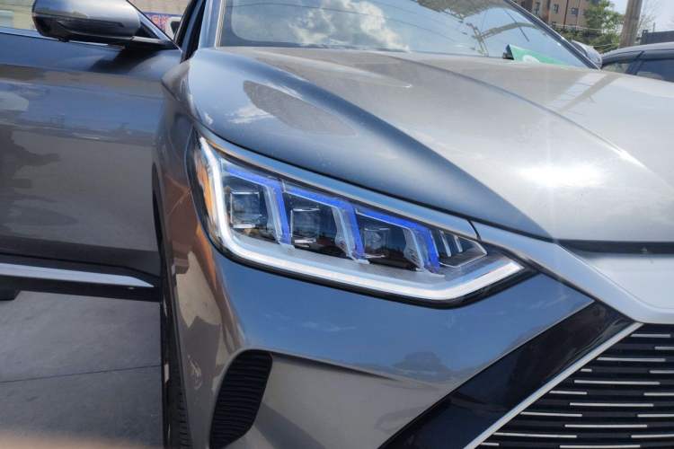 Used BYD Song PLUS New Energy 2021 DM-i 51KM Prestige Model Right Front Headlight