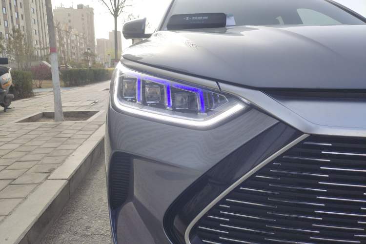 Used BYD Song PLUS New Energy 2021 DM-i 51KM Prestige Model Right Front Headlight