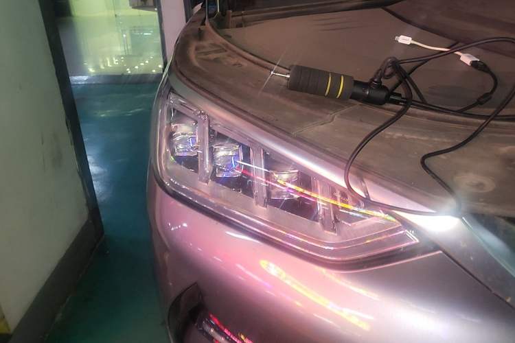 Used BYD Song PLUS New Energy 2021 EV Deluxe Model Right Front Headlight