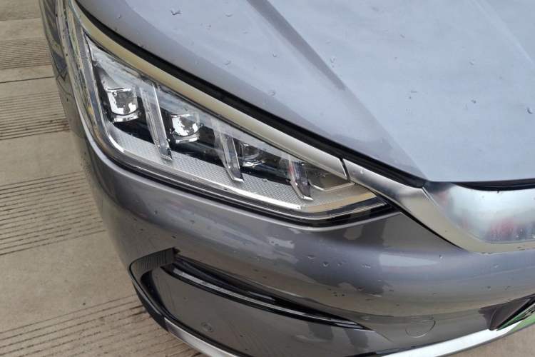 Used BYD Song PLUS New Energy 2021 EV Flagship Model Right Front Headlight
