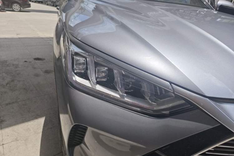 Used BYD Song PLUS New Energy 2021 DM-i 110KM Flagship Model Right Front Headlight