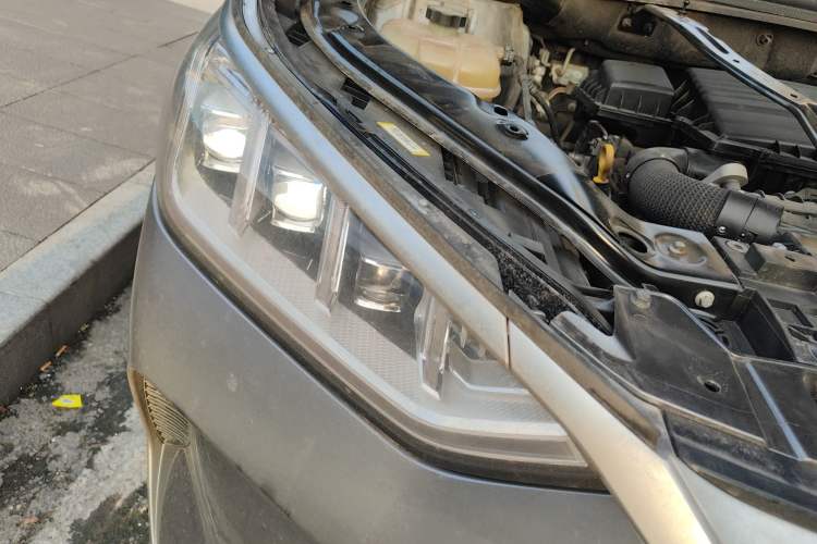 Used BYD Song PLUS New Energy 2021 DM-i 51KM Prestige Model Right Front Headlight