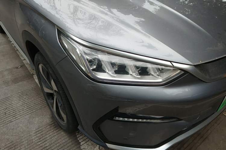 Used BYD Song PLUS New Energy 2021 EV Deluxe Model Right Front Headlight