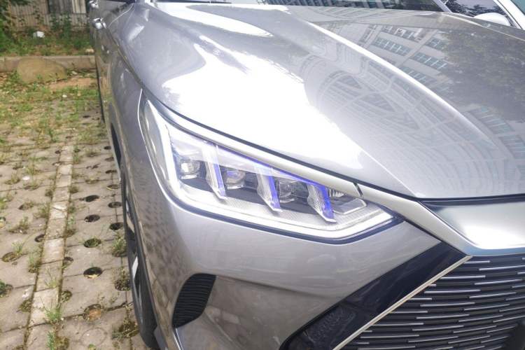 Used BYD Song PLUS New Energy 2021 DM-i 110KM Flagship PLUS Right Front Headlight
