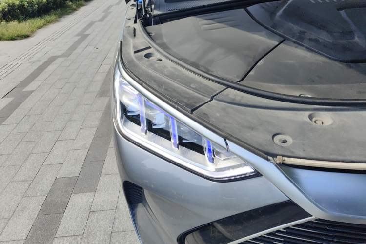 Used BYD Song PLUS New Energy 2021 DM-i 110KM Flagship PLUS Right Front Headlight