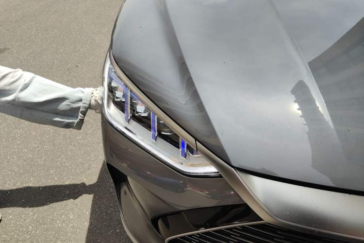 Used BYD Song PLUS New Energy 2021 DM-i 110KM Flagship PLUS Right Front Headlight