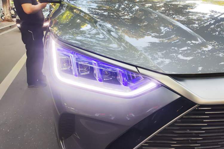 Used BYD Song PLUS New Energy 2021 DM-i 51KM Prestige Model Right Front Headlight