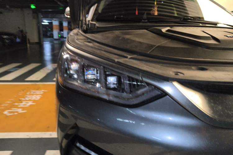 Used BYD Song PLUS New Energy 2021 EV Deluxe Model Right Front Headlight