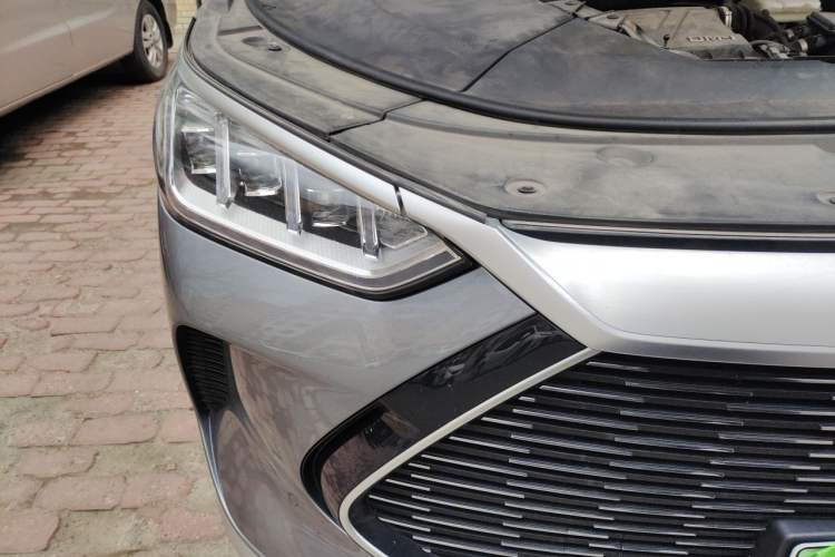 Used BYD Song PLUS New Energy 2021 DM-i 110KM Flagship PLUS Right Front Headlight