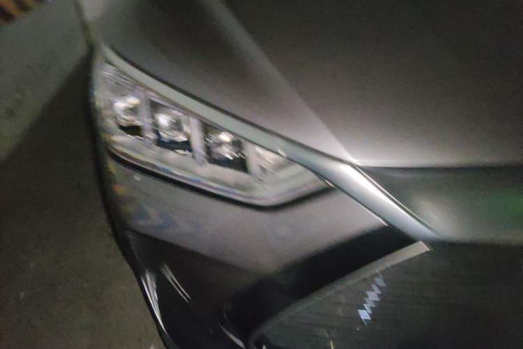 Used BYD Song PLUS New Energy 2021 DM-i 110KM Flagship PLUS Right Front Headlight