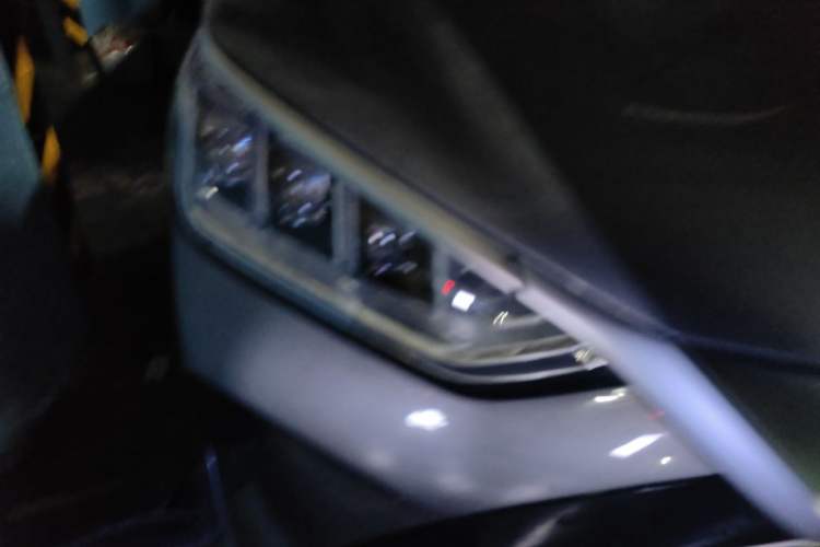 Used BYD Song PLUS New Energy 2021 DM-i 110KM Flagship PLUS Right Front Headlight