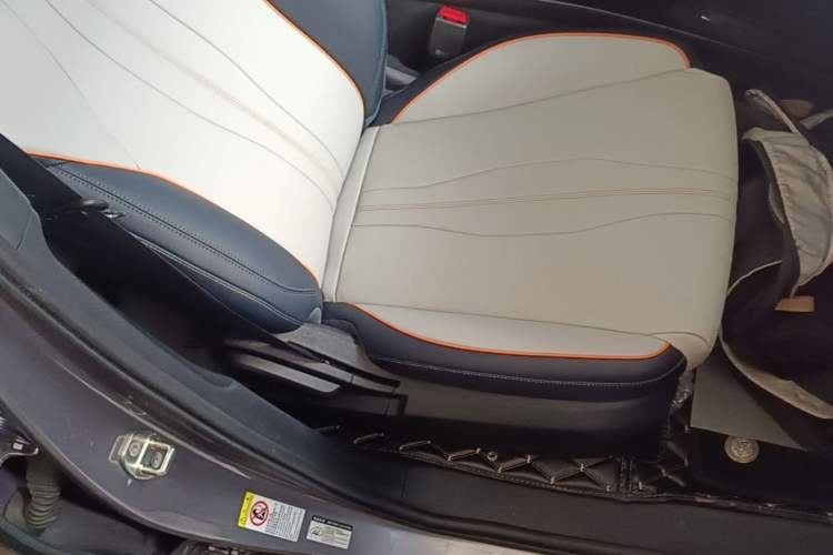 Used BYD Song PLUS New Energy 2021 DM-i 110KM Flagship Model Right Front Seat