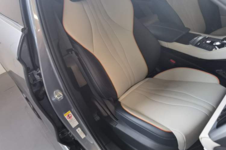 Used BYD Song PLUS New Energy 2021 DM-i 110KM Flagship Model Right Front Seat