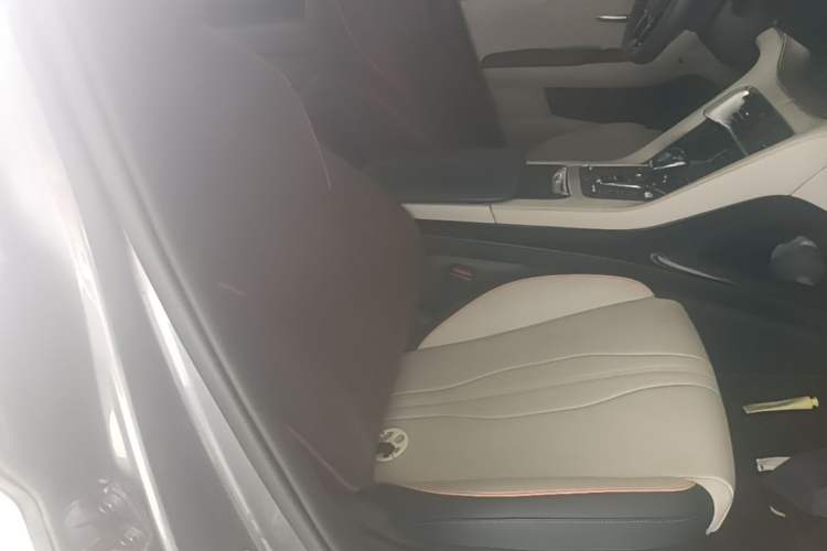 Used BYD Song PLUS New Energy 2021 DM-i 110KM Flagship Model Right Front Seat