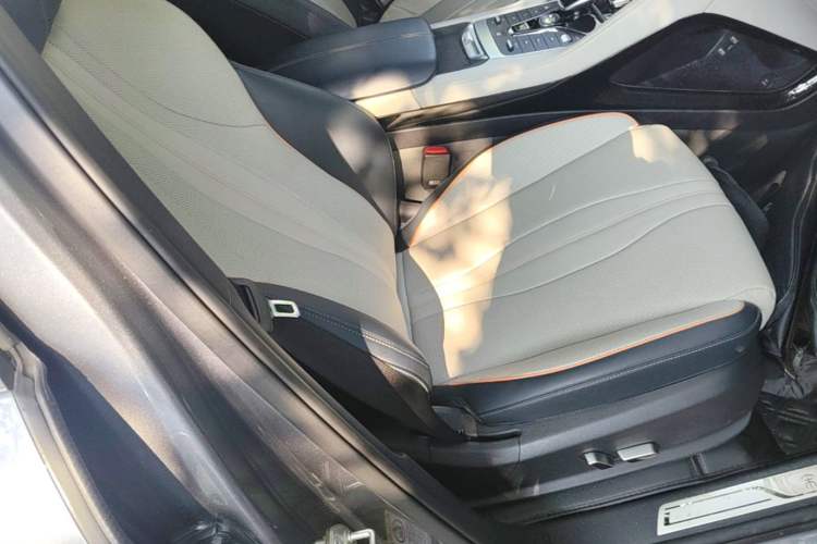 Used BYD Song PLUS New Energy 2021 DM-i 110KM Flagship PLUS Right Front Seat