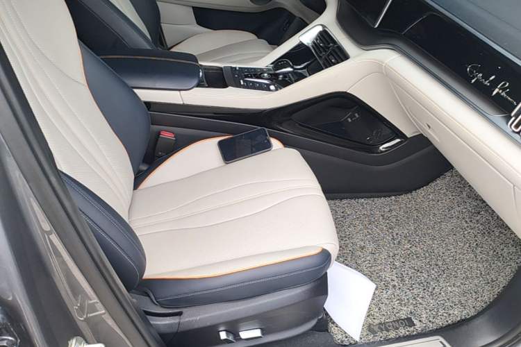 Used BYD Song PLUS New Energy 2021 DM-i 110KM Flagship PLUS Right Front Seat