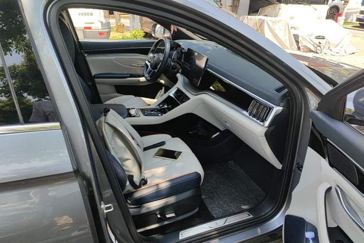Used BYD Song PLUS New Energy 2021 DM-i 110KM Flagship PLUS Right Front Seat