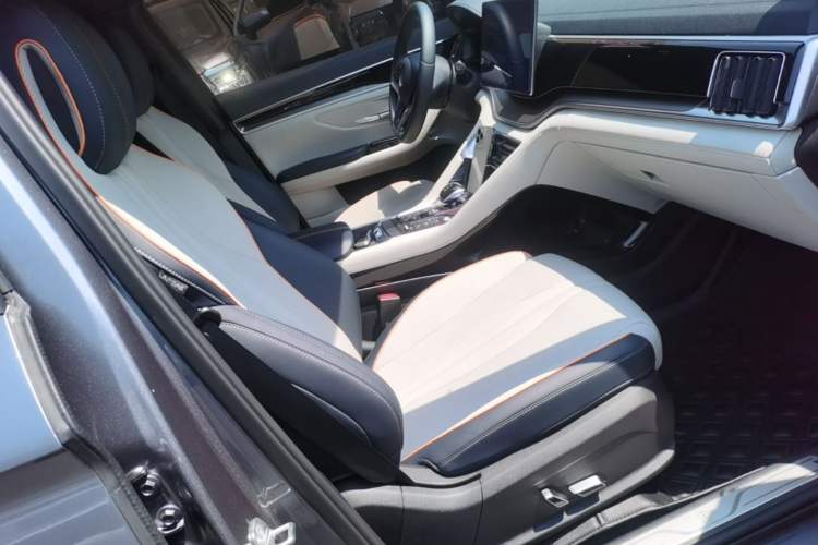 Used BYD Song PLUS New Energy 2021 DM-i 110KM Flagship PLUS Right Front Seat