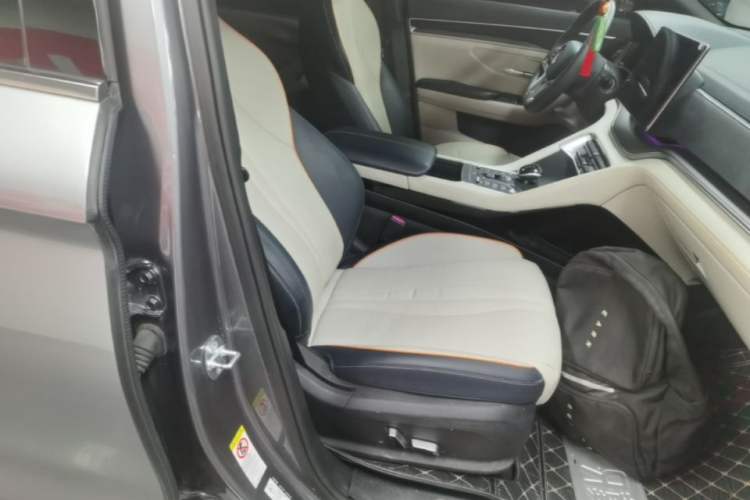 Used BYD Song PLUS New Energy 2021 DM-i 110KM Flagship PLUS Right Front Seat