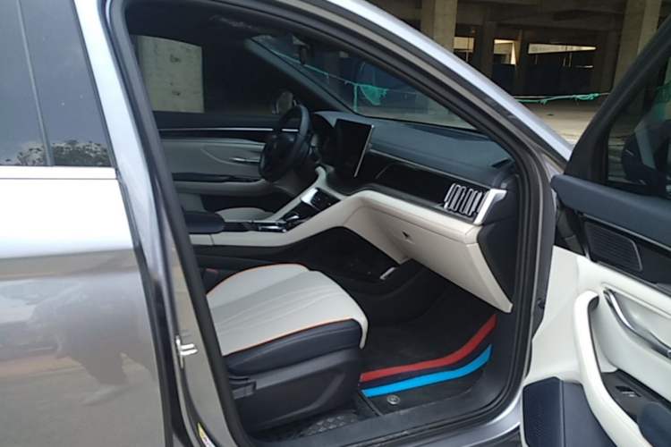 Used BYD Song PLUS New Energy 2021 DM-i 110KM Flagship Model Right Front Seat