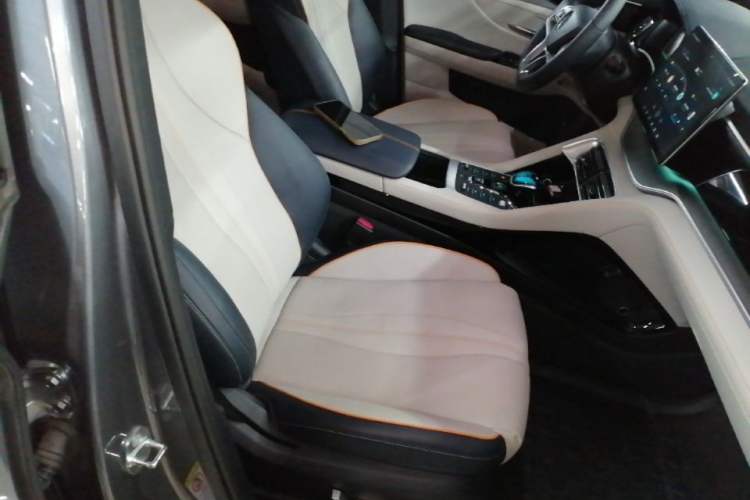 Used BYD Song PLUS New Energy 2021 DM-i 110KM Flagship PLUS Right Front Seat