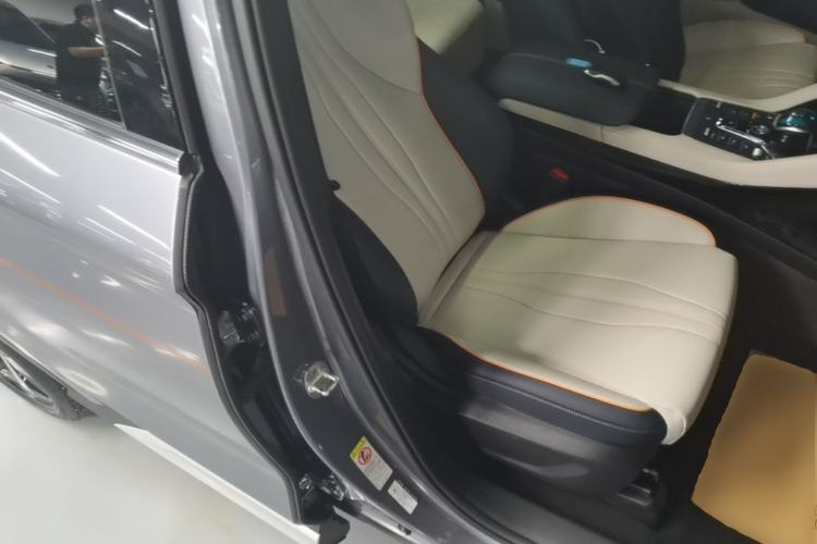 Used BYD Song PLUS New Energy 2021 DM-i 110KM Flagship Model Right Front Seat