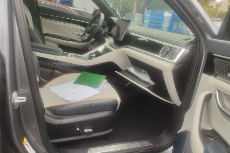 Used BYD Song PLUS New Energy 2021 DM-i 110KM Flagship PLUS Right Front Seat