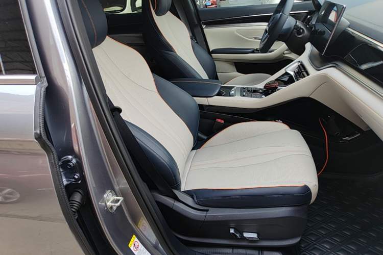 Used BYD Song PLUS New Energy 2021 DM-i 110KM Flagship PLUS Right Front Seat