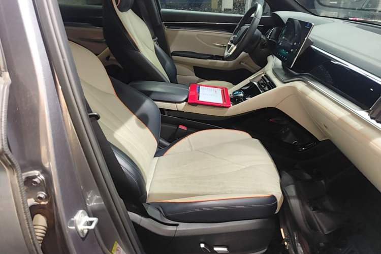 Used BYD Song PLUS New Energy 2021 DM-i 110KM Flagship PLUS Right Front Seat