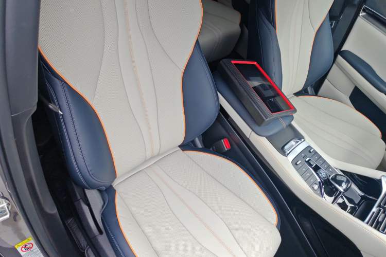 Used BYD Song PLUS New Energy 2021 DM-i 51KM Prestige Model Right Front Seat
