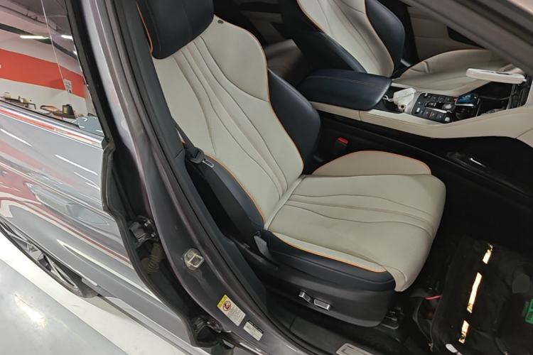 Used BYD Song PLUS New Energy 2021 EV Flagship Model Right Front Seat