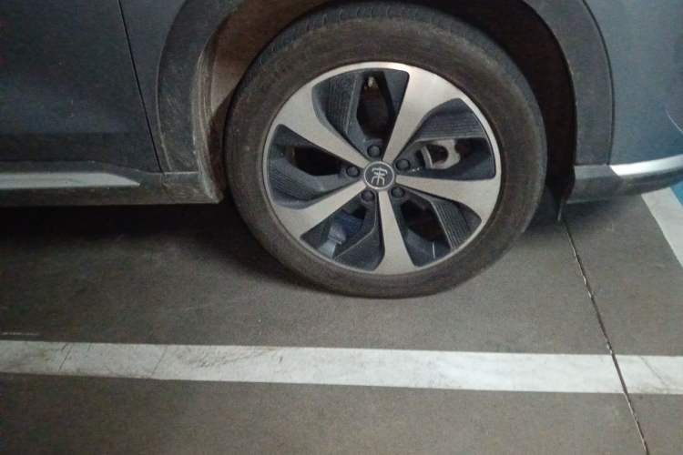 Used BYD Song PLUS New Energy 2021 DM-i 100KM Four-Wheel Drive Flagship PLUS Right Front Wheel Hub
