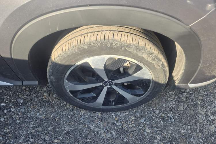Used BYD Song PLUS New Energy 2021 DM-i 100KM Four-Wheel Drive Flagship PLUS Right Front Wheel Hub