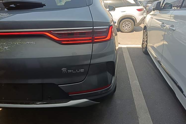 Used BYD Song PLUS New Energy 2021 DM-i 110KM Flagship PLUS Right Rear Taillight