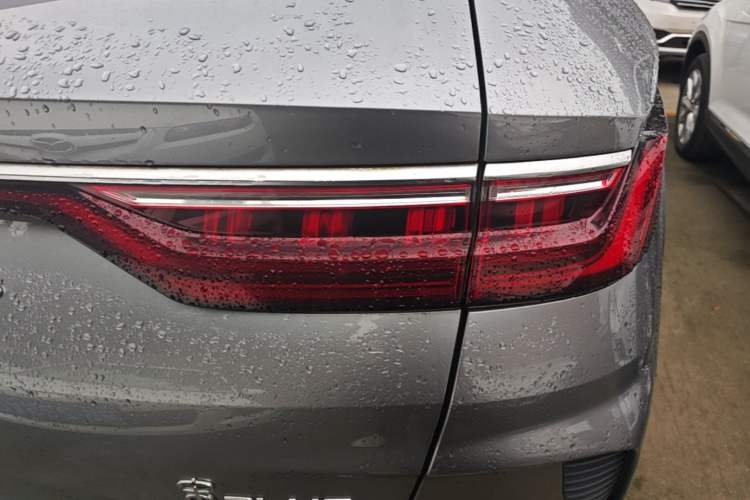 Used BYD Song PLUS New Energy 2021 EV Deluxe Model Right Rear Taillight
