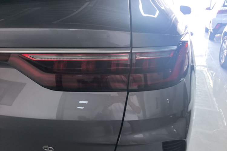 Used BYD Song PLUS New Energy 2021 DM-i 110KM Flagship PLUS 5G Edition Right Rear Taillight