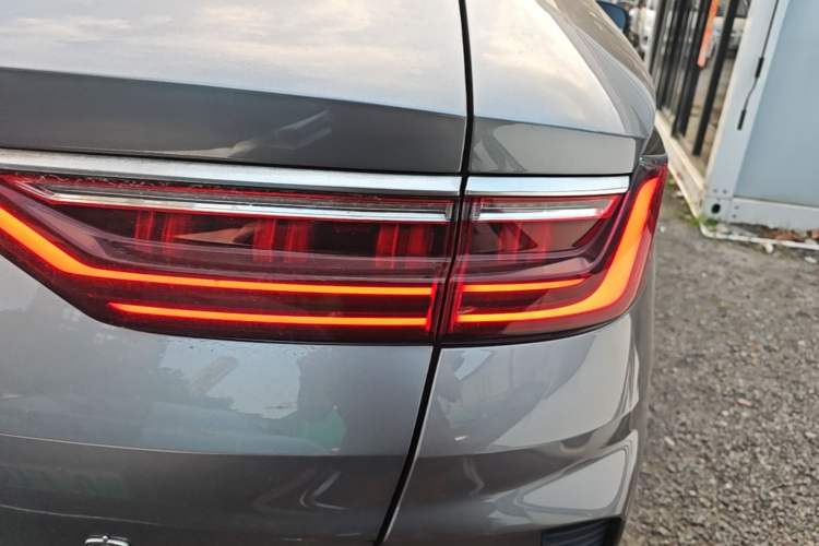 Used BYD Song PLUS New Energy 2021 DM-i 110KM Flagship PLUS Right Rear Taillight