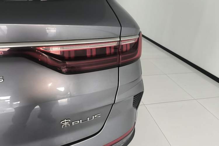 Used BYD Song PLUS New Energy 2021 DM-i 110KM Flagship PLUS Right Rear Taillight