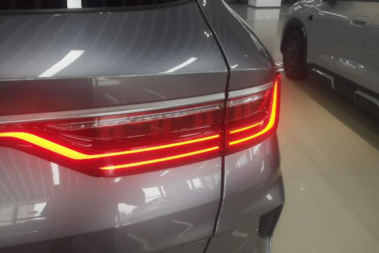 Used BYD Song PLUS New Energy 2021 DM-i 51KM Prestige Model Right Rear Taillight