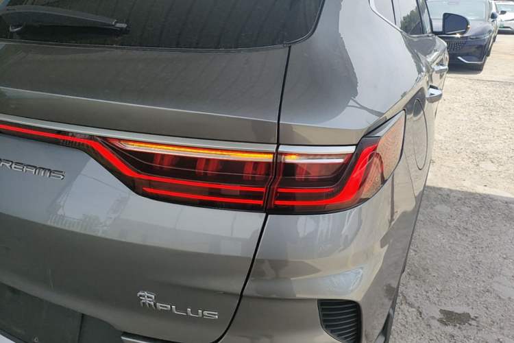 Used BYD Song PLUS New Energy 2021 EV Flagship Model Right Rear Taillight