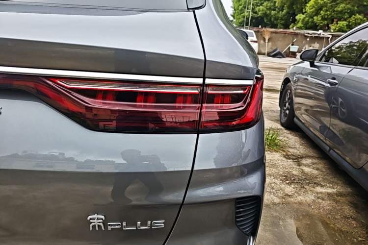Used BYD Song PLUS New Energy 2021 DM-i 110KM Flagship Model Right Rear Taillight