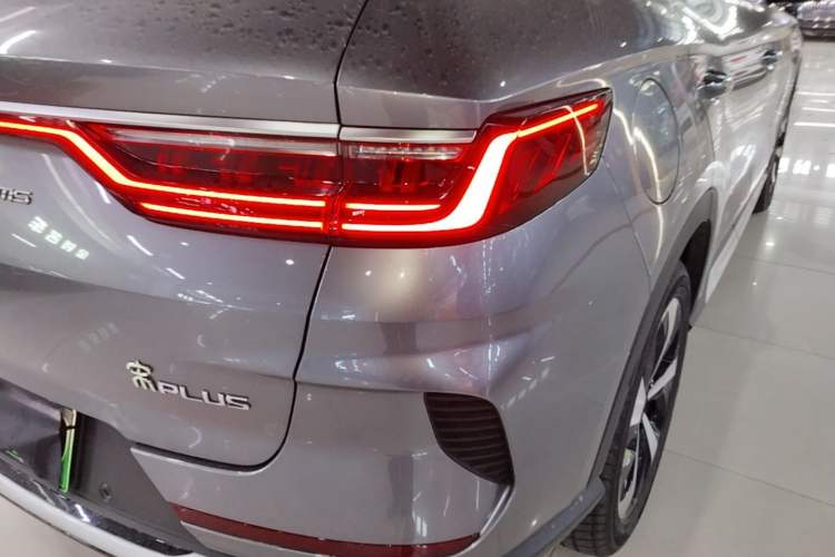Used BYD Song PLUS New Energy 2021 DM-i 110KM Flagship PLUS Right Rear Taillight
